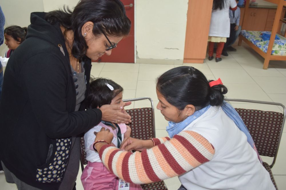 DPS, GBN Noida Organises Measles Rubella Vaccination Camp