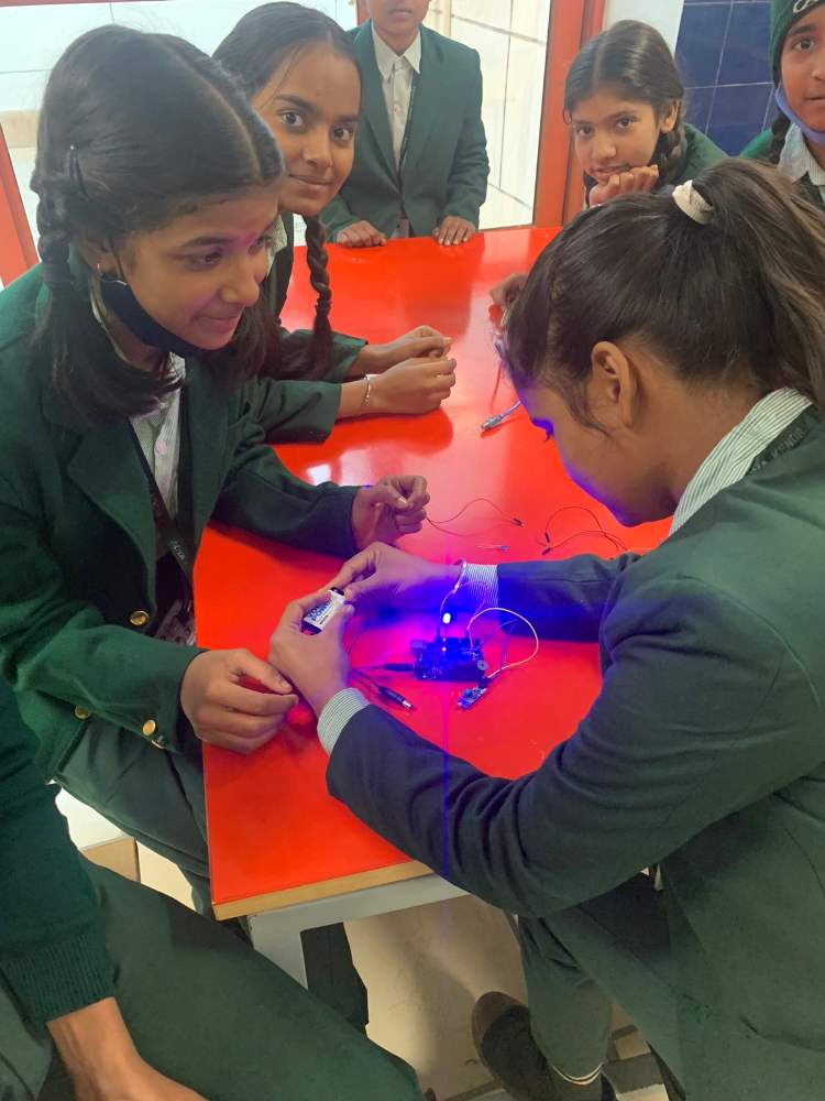 Tinkering Workshop